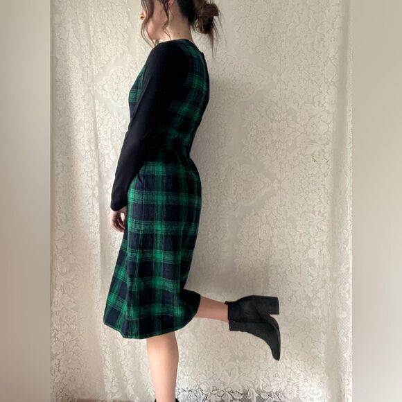 Vintage Wool Plaid V-Neck Lanz Original Midi Dress with Pockets - Picture 5 of 15